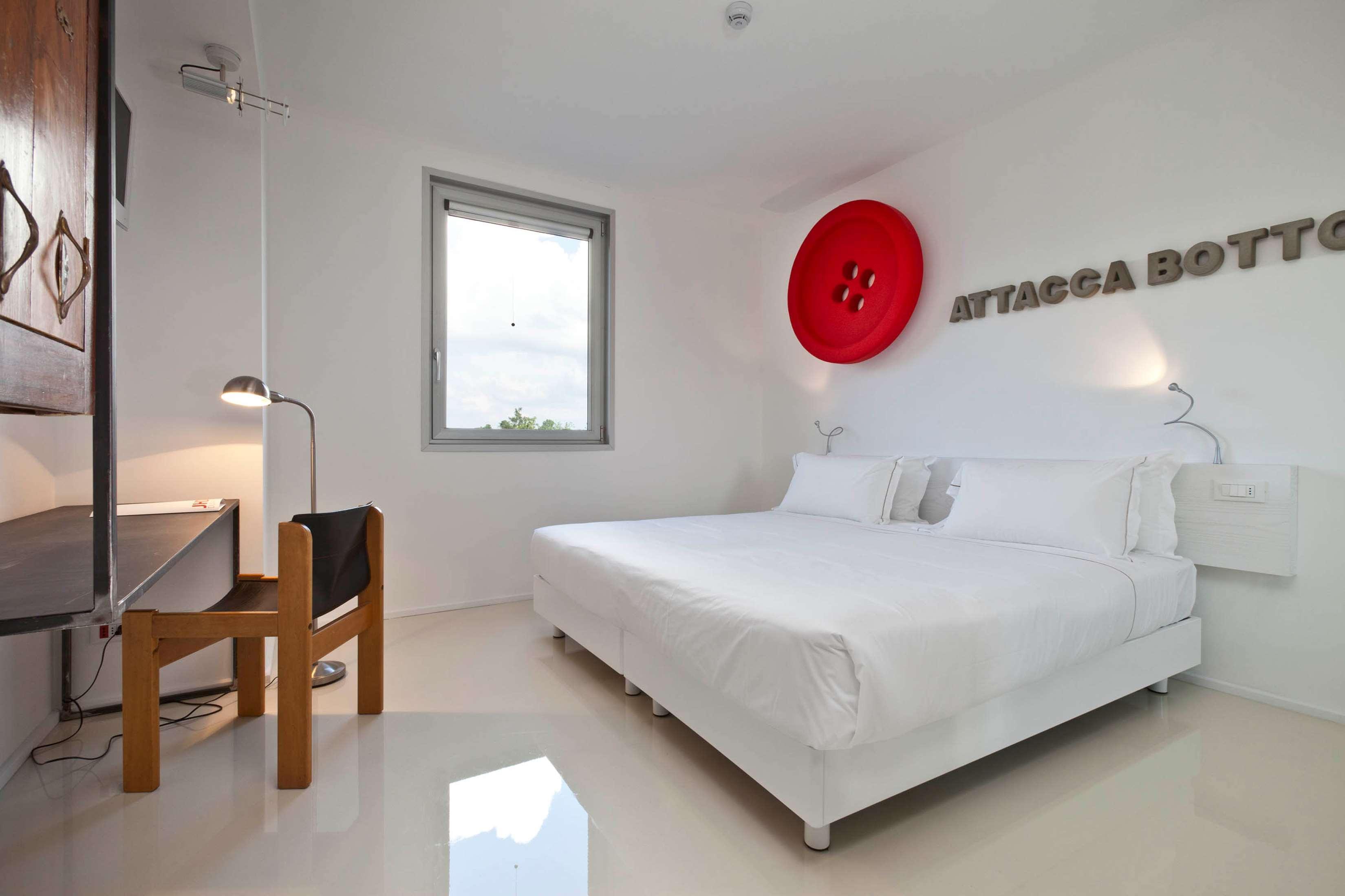 Aiden By Best Western Jhd Dunant Hotel Castiglione Delle Stiviere Esterno foto