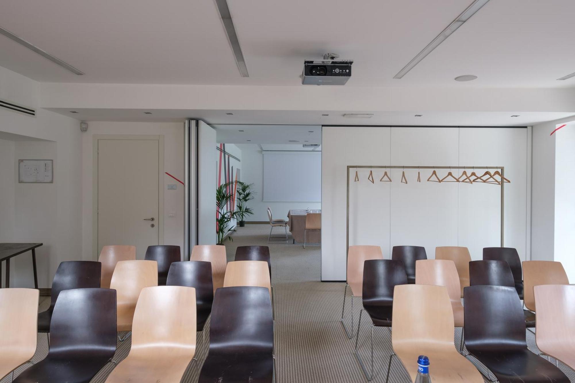 Aiden By Best Western Jhd Dunant Hotel Castiglione Delle Stiviere Esterno foto